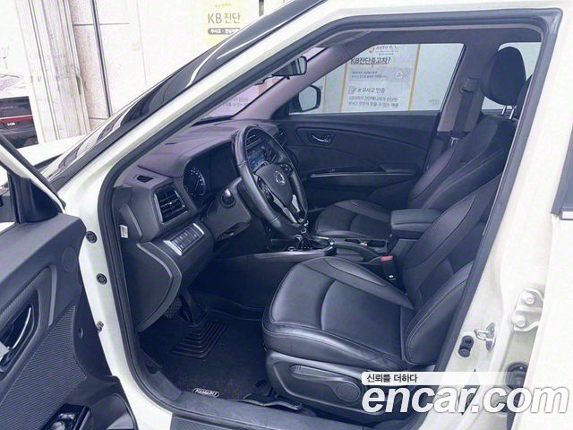 SsangYong Tivoli 2020 thumb 6