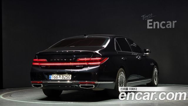 Genesis G90 2019 thumb 3