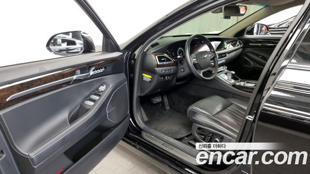 Genesis G90 2019 thumb 10