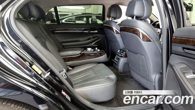 Genesis G90 2019 thumb 11