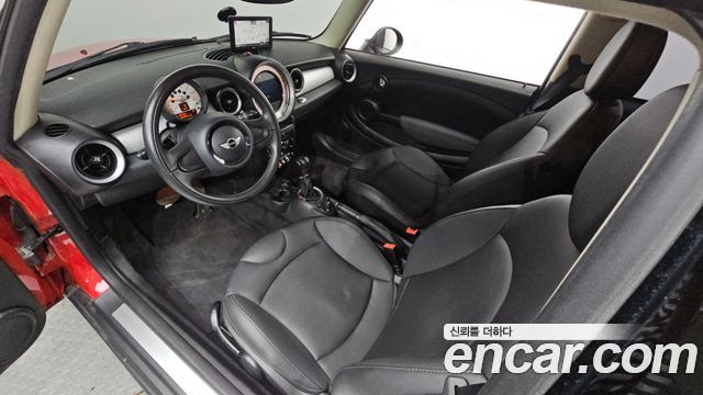 Mini Hatch 2011 thumb 8