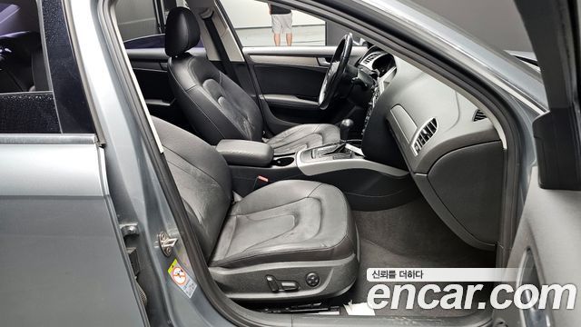 Audi A4 2011 thumb 11