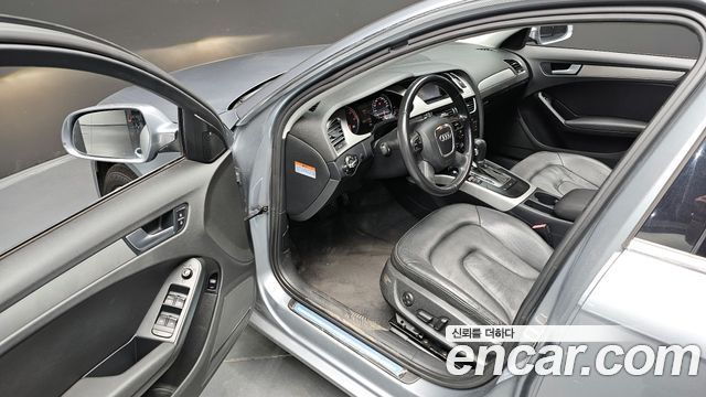 Audi A4 2011 thumb 12