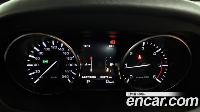 Land Rover Discovery Sport 2016 thumb 8