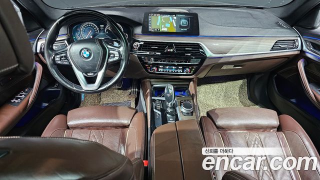 BMW 5 серии 2017 thumb 8