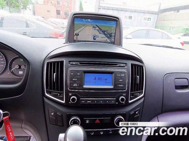 Hyundai Starex 2017 thumb 10