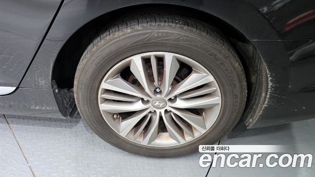 Hyundai Grandeur 2015 thumb 6