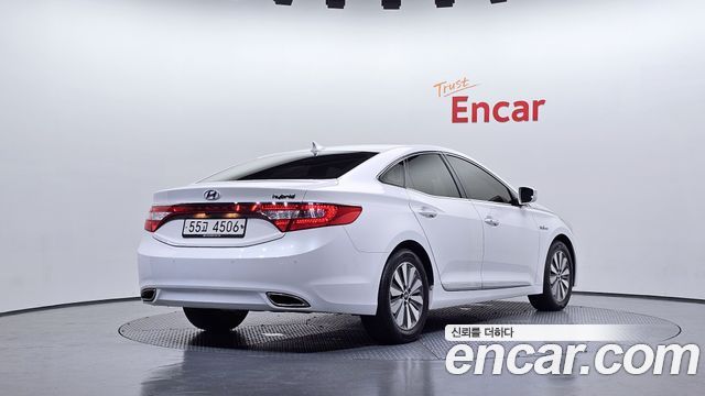 Hyundai Grandeur 2014 thumb 3