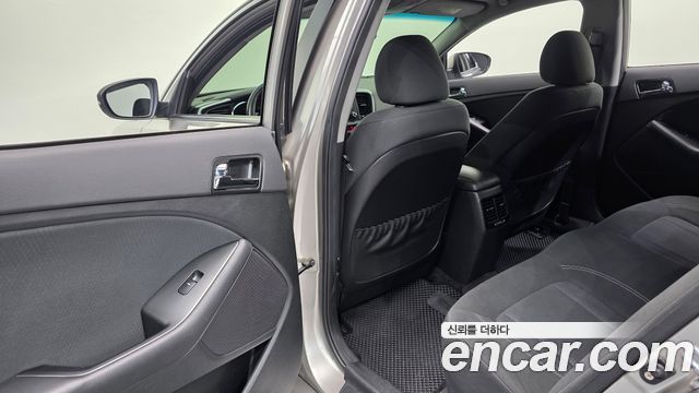 Kia K5 2012 thumb 11