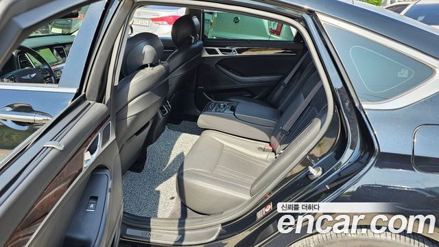 Hyundai Genesis 2016 thumb 11