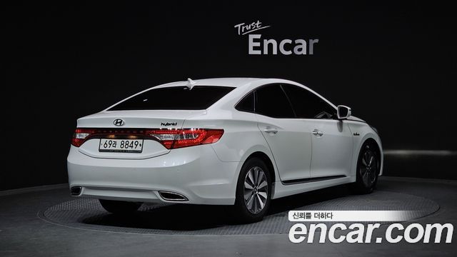 Hyundai Grandeur 2014 thumb 3