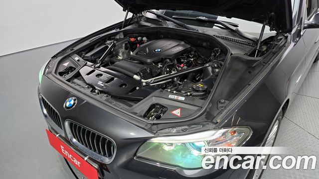 BMW 5 серии 2014 thumb 6