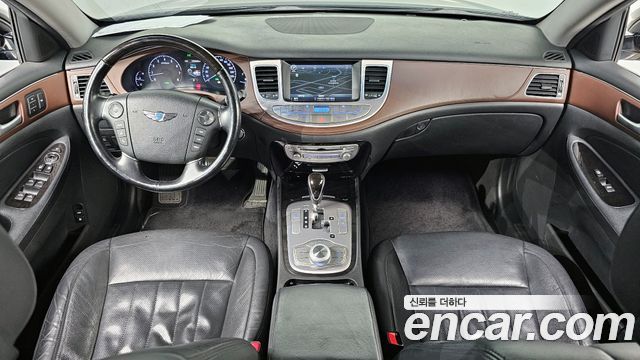 Hyundai Genesis 2013 thumb 8