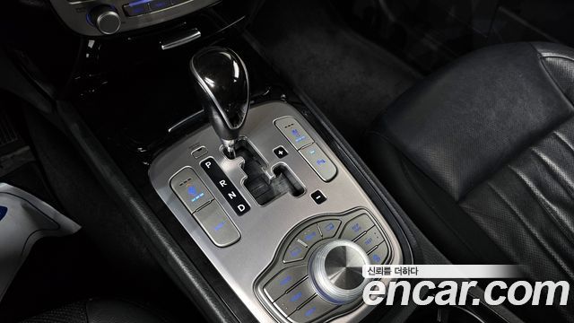 Hyundai Genesis 2013 thumb 10