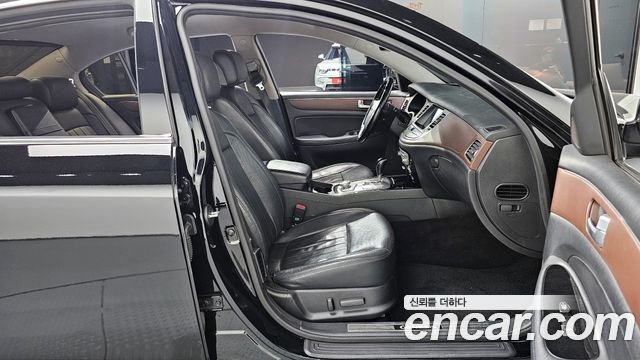 Hyundai Genesis 2013 thumb 11