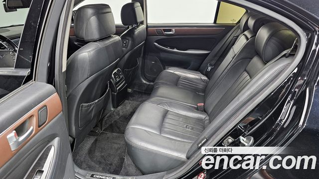 Hyundai Genesis 2013 thumb 12