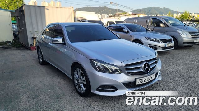 Mercedes-Benz E-Class 2013 thumb 5