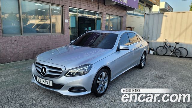 Mercedes-Benz E-Class 2013 thumb 12