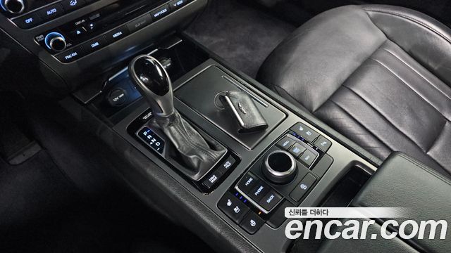 Hyundai Genesis 2016 thumb 9