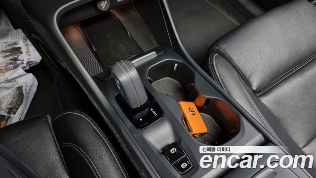 Volvo XC40 2020 thumb 9