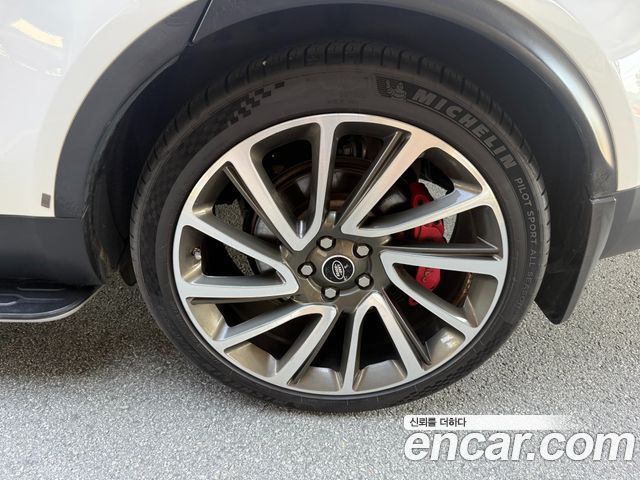 Land Rover Discovery 2017 thumb 7