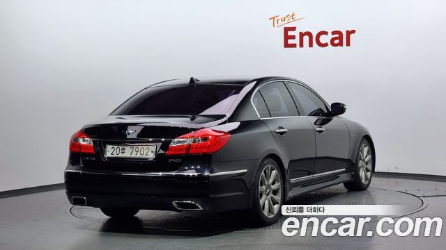 Hyundai Genesis 2011 thumb 3