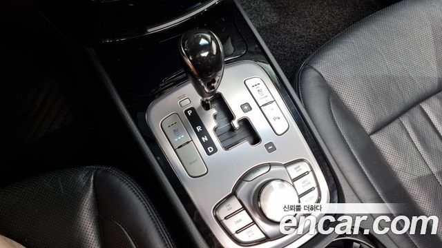 Hyundai Genesis 2011 thumb 10
