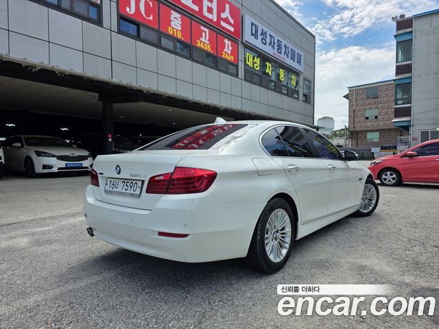 BMW 5 серии 2013 thumb 4