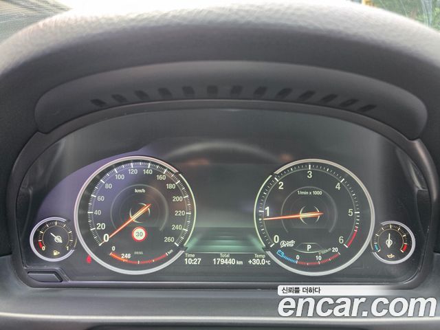 BMW 5 серии 2013 thumb 6