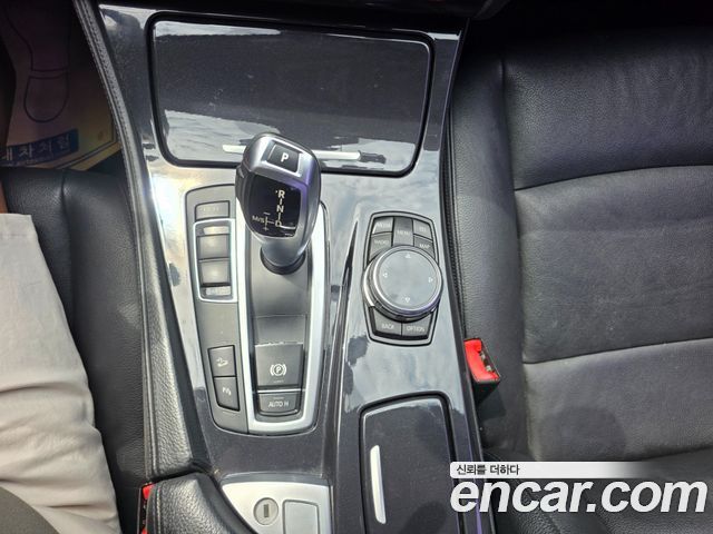 BMW 5 серии 2013 thumb 8