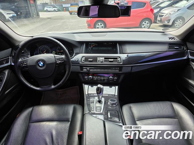 BMW 5 серии 2013 thumb 9