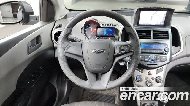 Chevrolet Aveo 2012 thumb 11