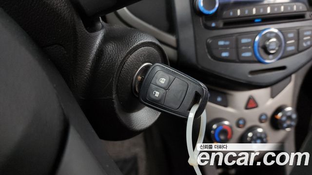 Chevrolet Aveo 2012 thumb 12