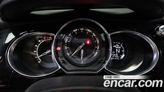 Citroen DS3 2013 thumb 8