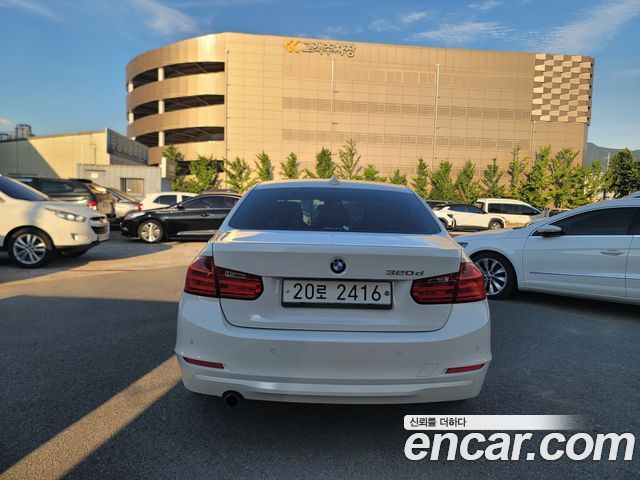 BMW 3 серии 2015 thumb 6