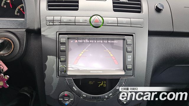 SsangYong Rexton 2009 thumb 12