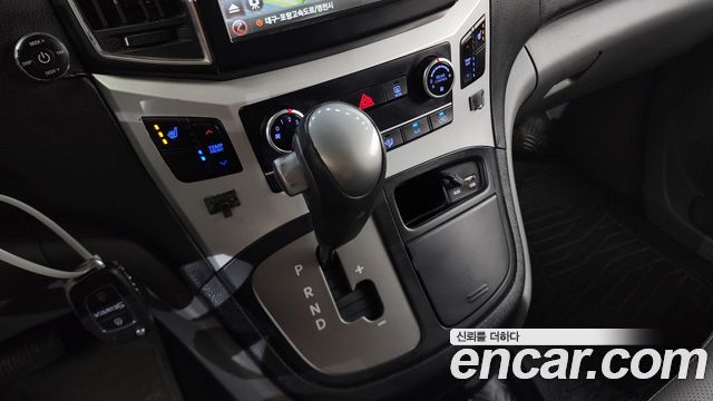 Hyundai Starex 2015 thumb 9