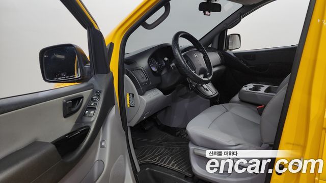Hyundai Starex 2015 thumb 10