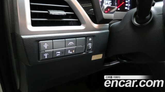 SsangYong Korando 2020 thumb 12