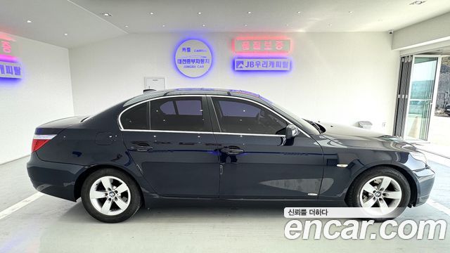 BMW 5 серии 2008 thumb 8