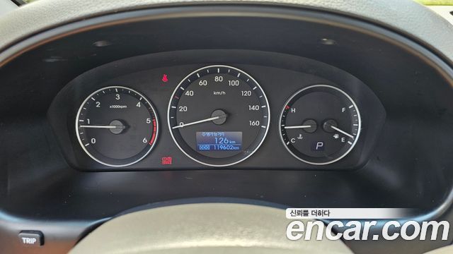 Hyundai Starex 2015 thumb 9