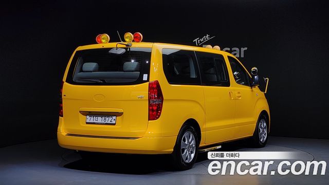 Hyundai Starex 2019 thumb 3