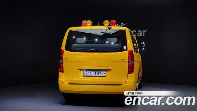Hyundai Starex 2019 thumb 4
