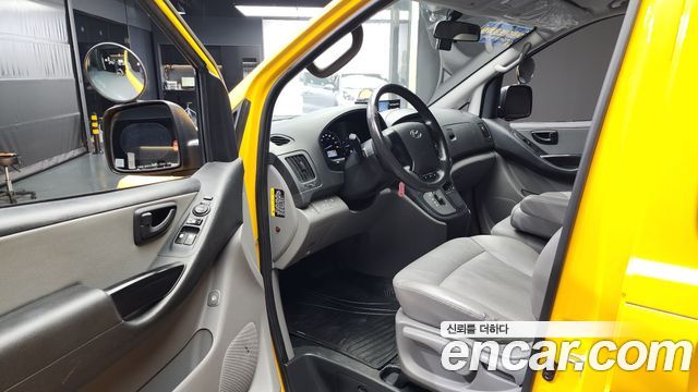 Hyundai Starex 2019 thumb 10