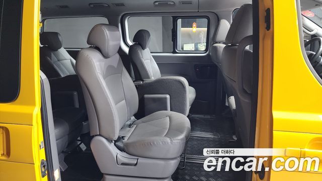 Hyundai Starex 2019 thumb 12