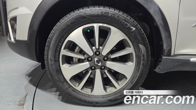 SsangYong Korando 2014 thumb 5