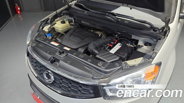 SsangYong Korando 2014 thumb 6
