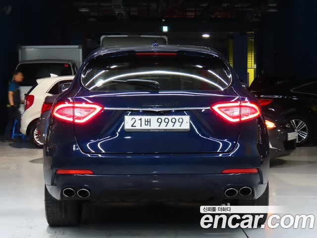 Maserati Levante 2017 thumb 5