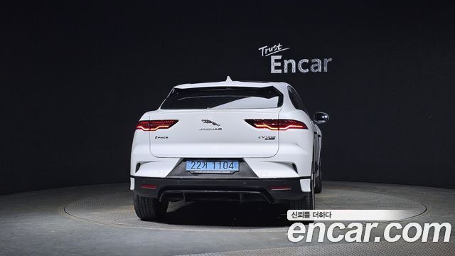 Jaguar I-PACE 2019 thumb 4