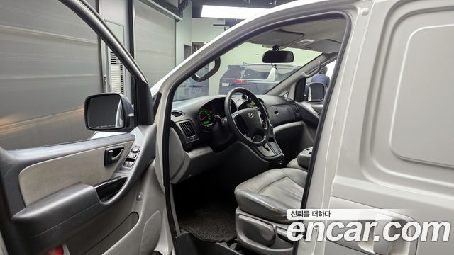 Hyundai Starex 2014 thumb 10